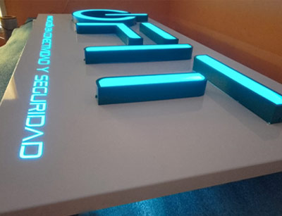 Carteles luminosos